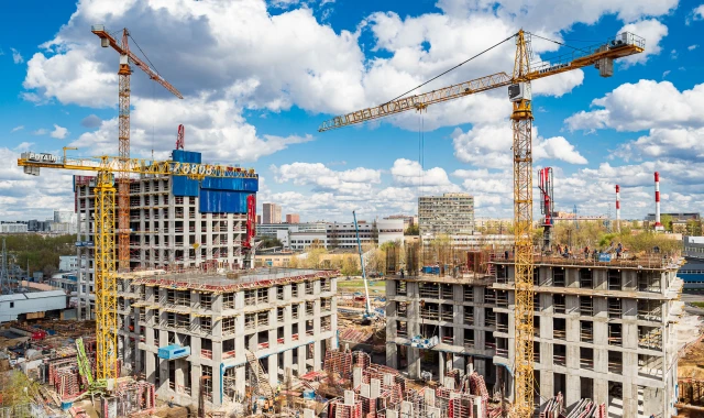 Апрель